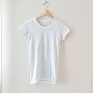 Lululemon white swiftly short sleeves